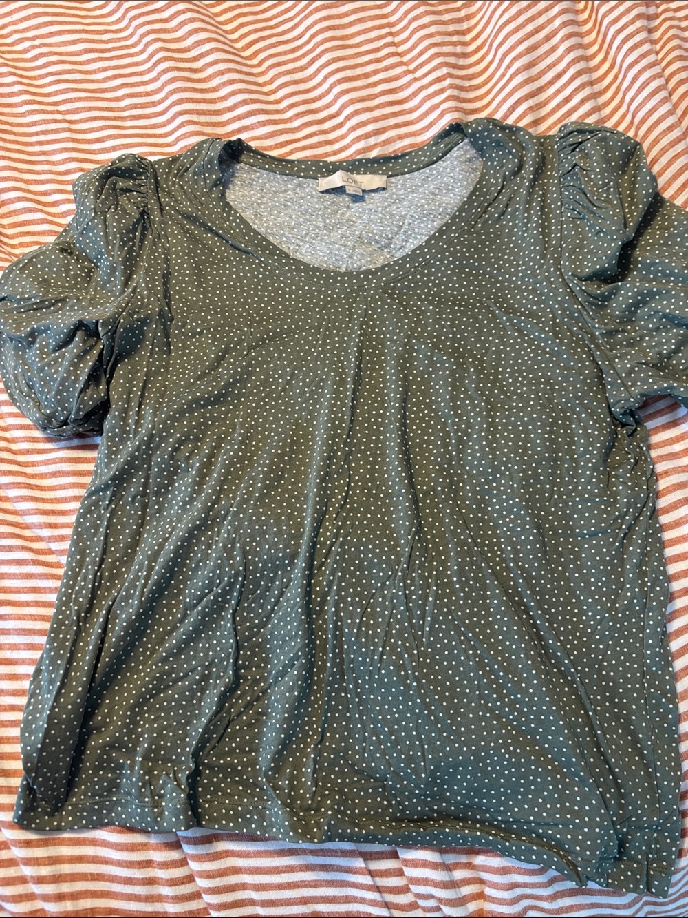 LOFT Olive Polka Dot Puff Sleeve Women's Top
